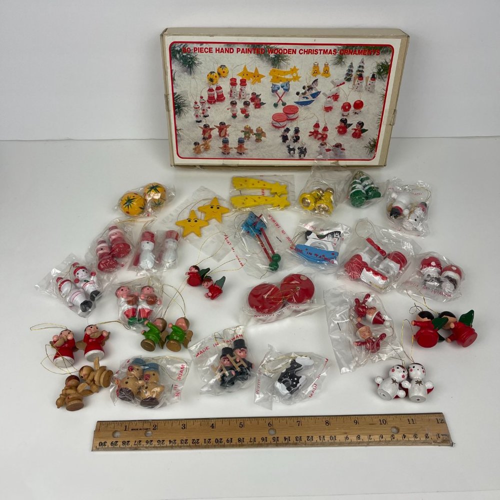 Vtg 50 Piece Hand‎ Painted Small Wooden Christmas Ornaments Orig Box Taiwan READ